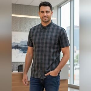 Armani Exchange Short Sleeve Dress Shirt Size Medium